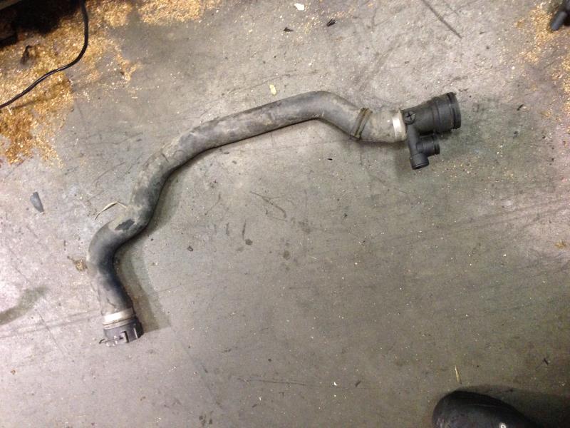 Engine coolant hoses