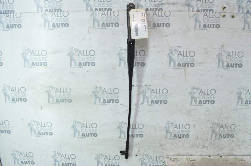 Braccio tergicristallo anteriore destro