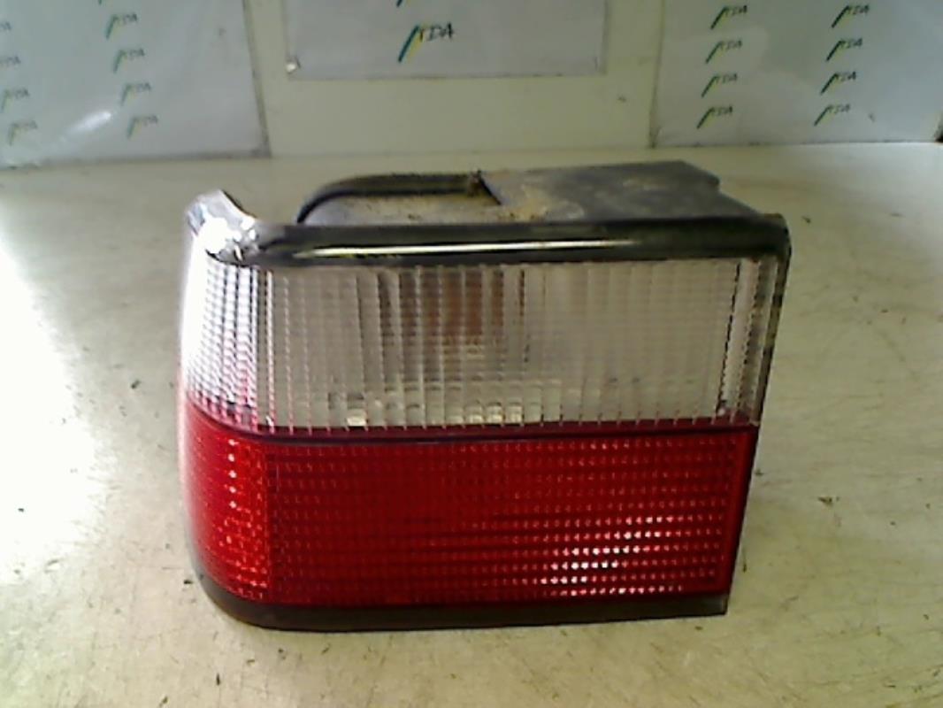 Fanale posteriore principale sinistro (luci)