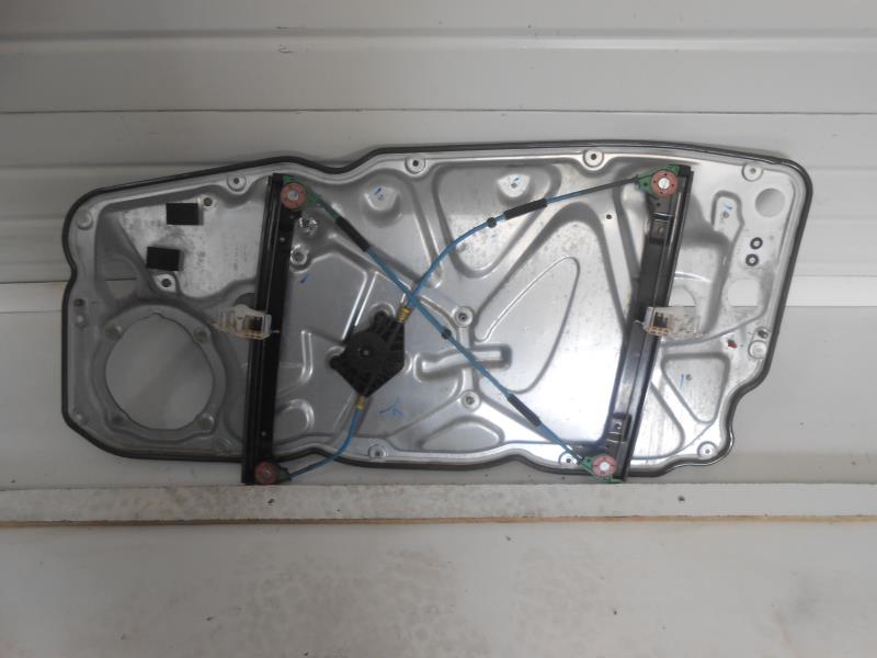 Leve vitre electrique avant gauche