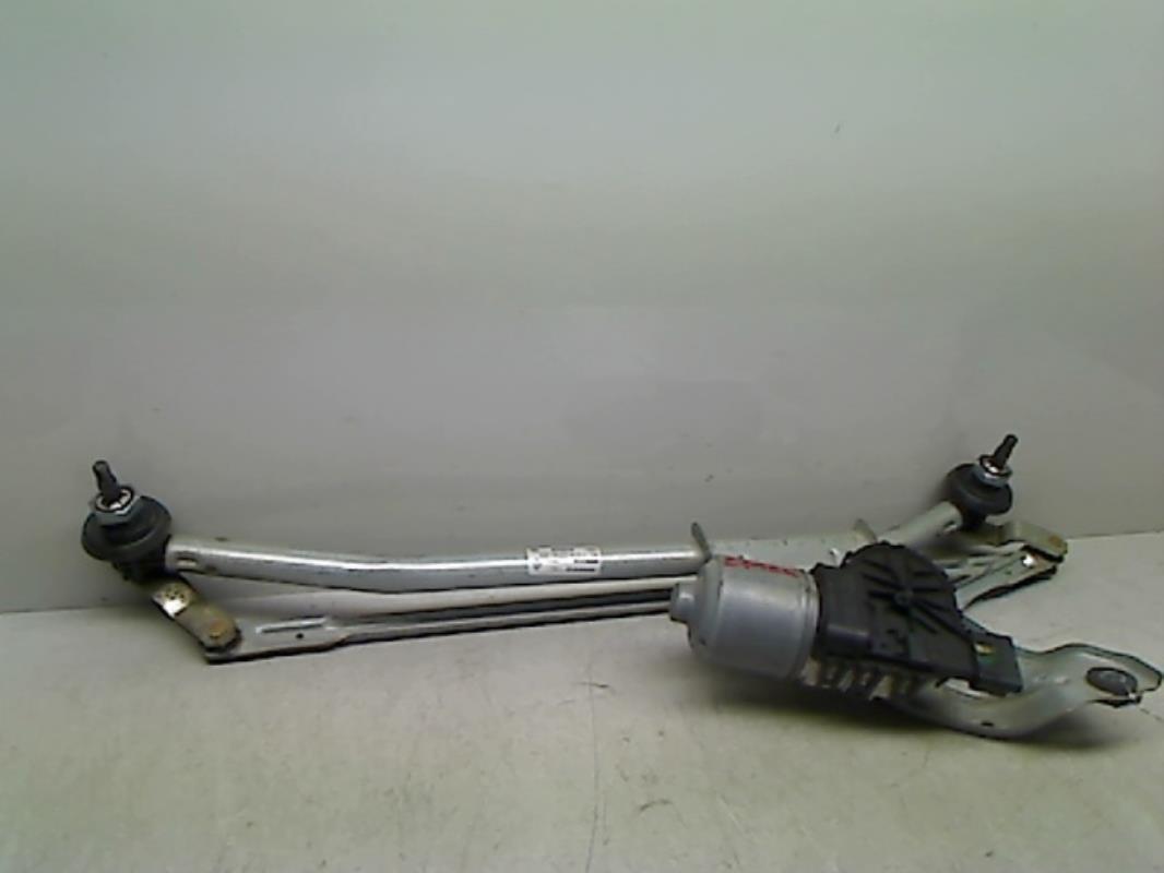 Moteur essuie glace avant