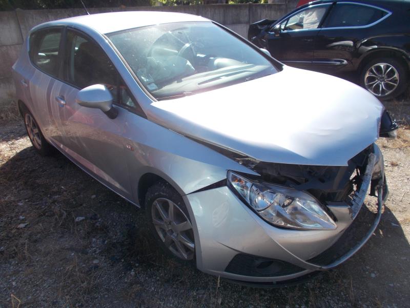 Poignee porte avant gauche