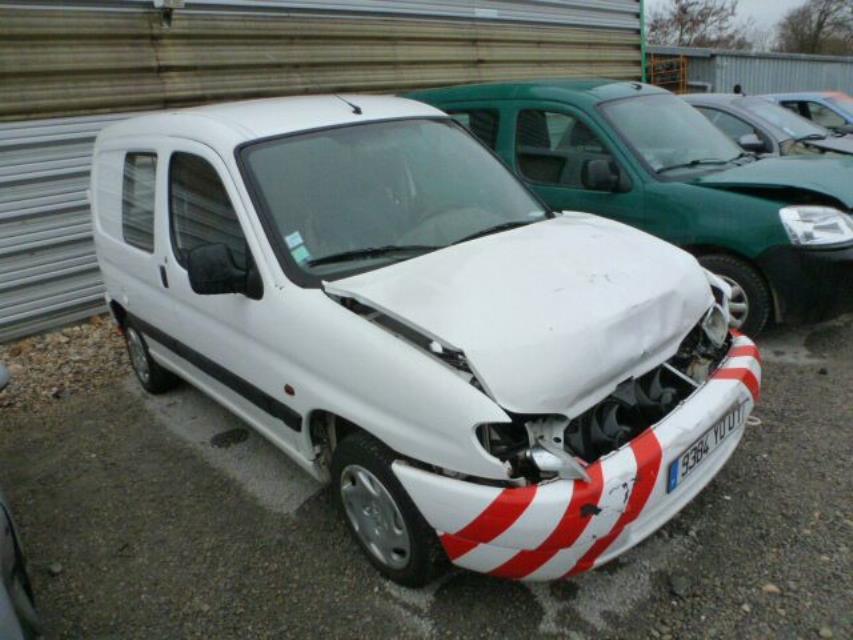 Motore tergicristallo anteriore