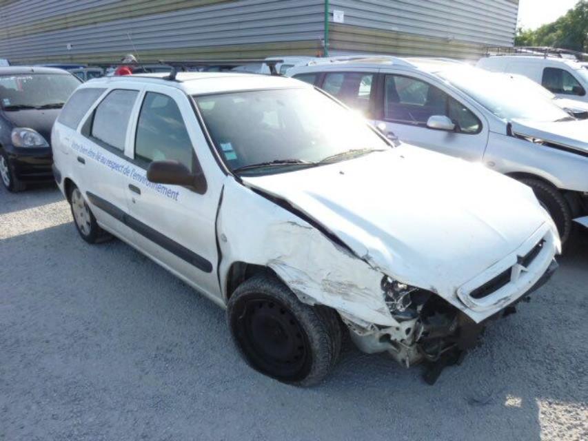 Motore tergicristallo anteriore