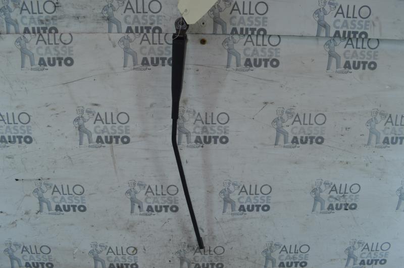 Braccio tergicristallo anteriore destro