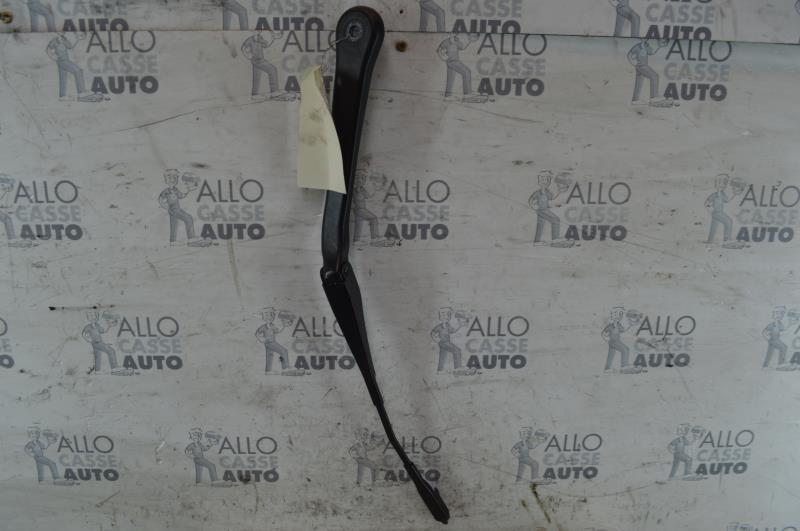 Braccio tergicristallo anteriore sinistro