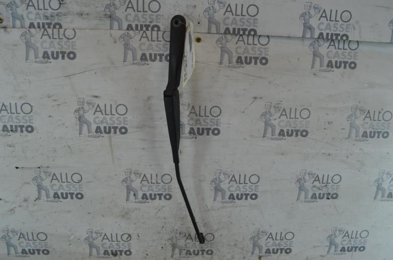 Braccio tergicristallo anteriore sinistro