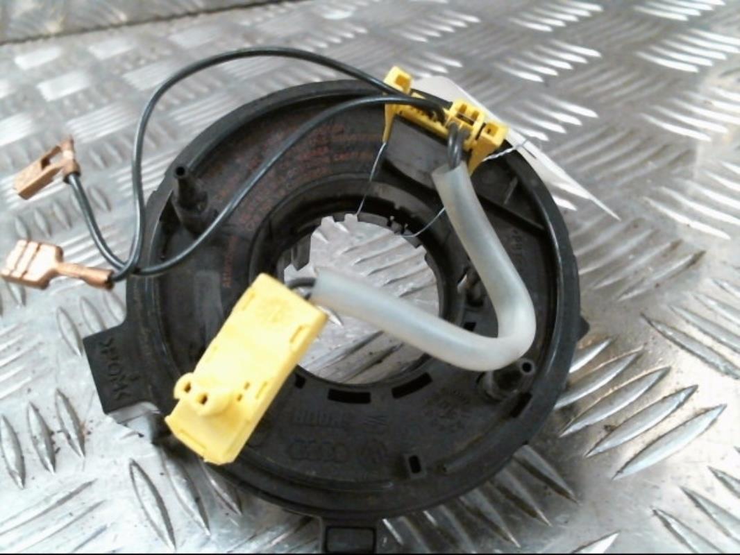 Contactor giratorio