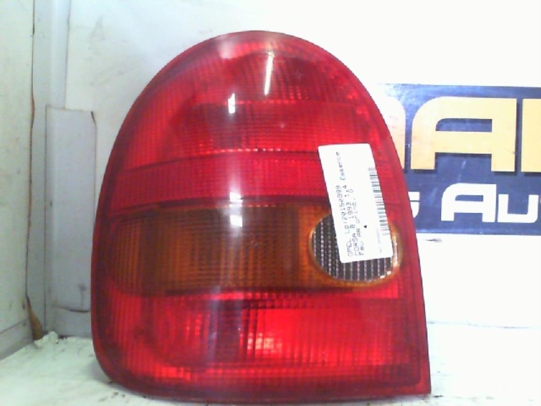 Fanale posteriore principale sinistro (luci)