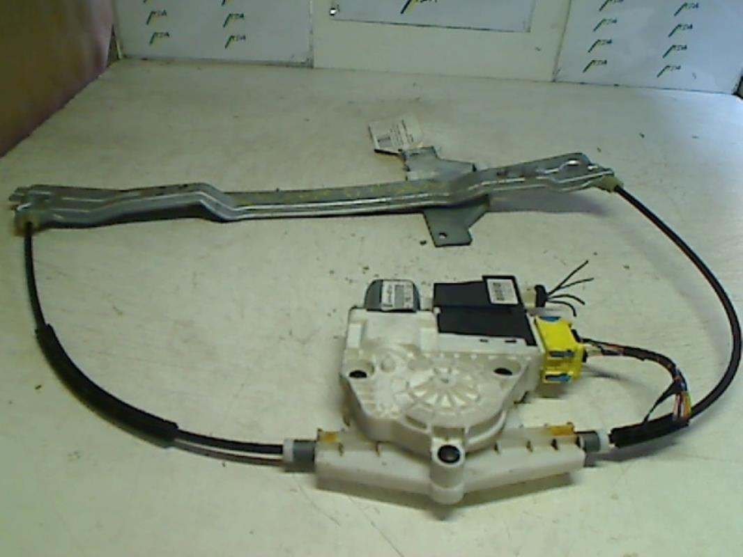 Alzacristalli elettrico anteriore destro