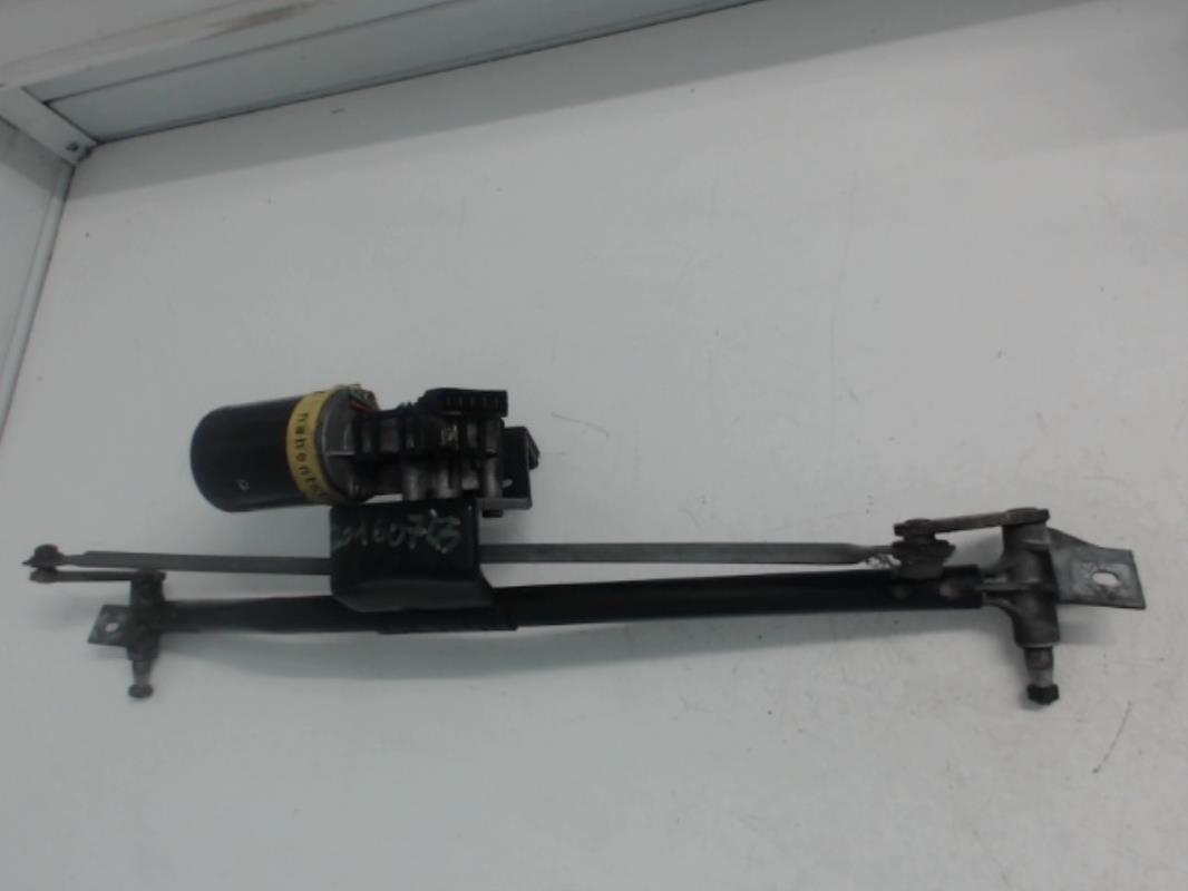 Motor de limpiaparabrisas delantero