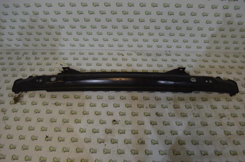Renfort pare choc avant (traverse)