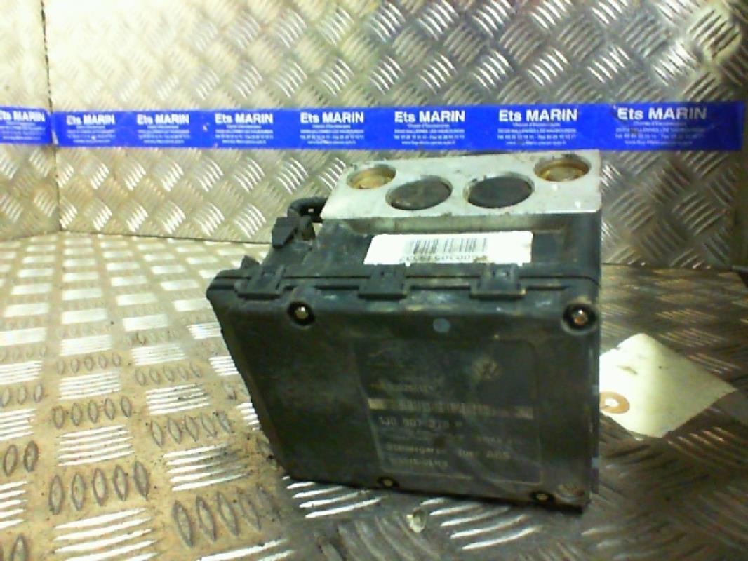 Blocco ABS (antibloccaggio freni)