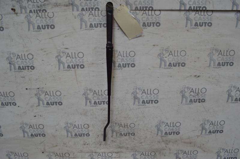 Braccio tergicristallo anteriore destro