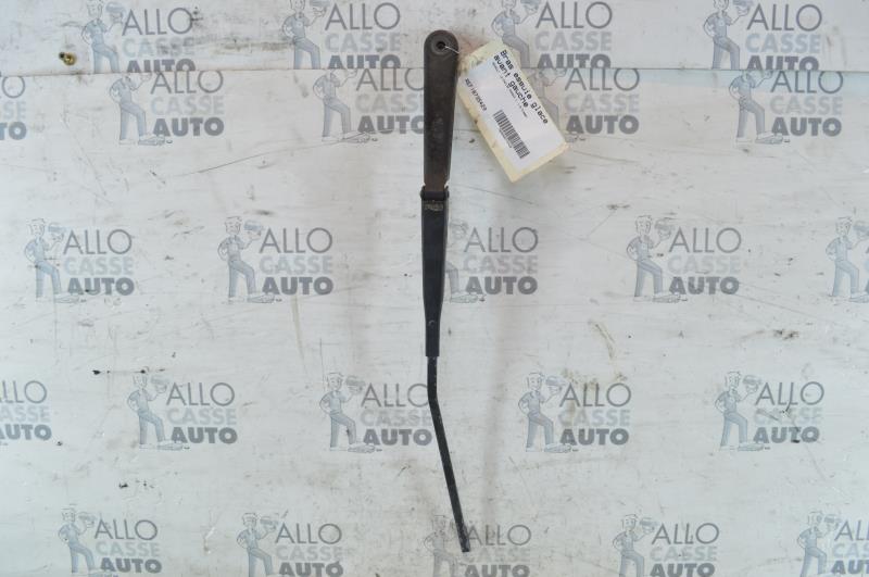 Braccio tergicristallo anteriore sinistro