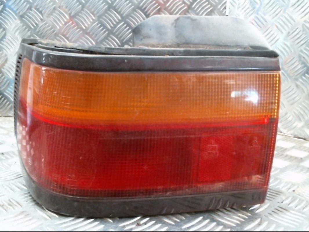 Fanale posteriore principale sinistro (luci)