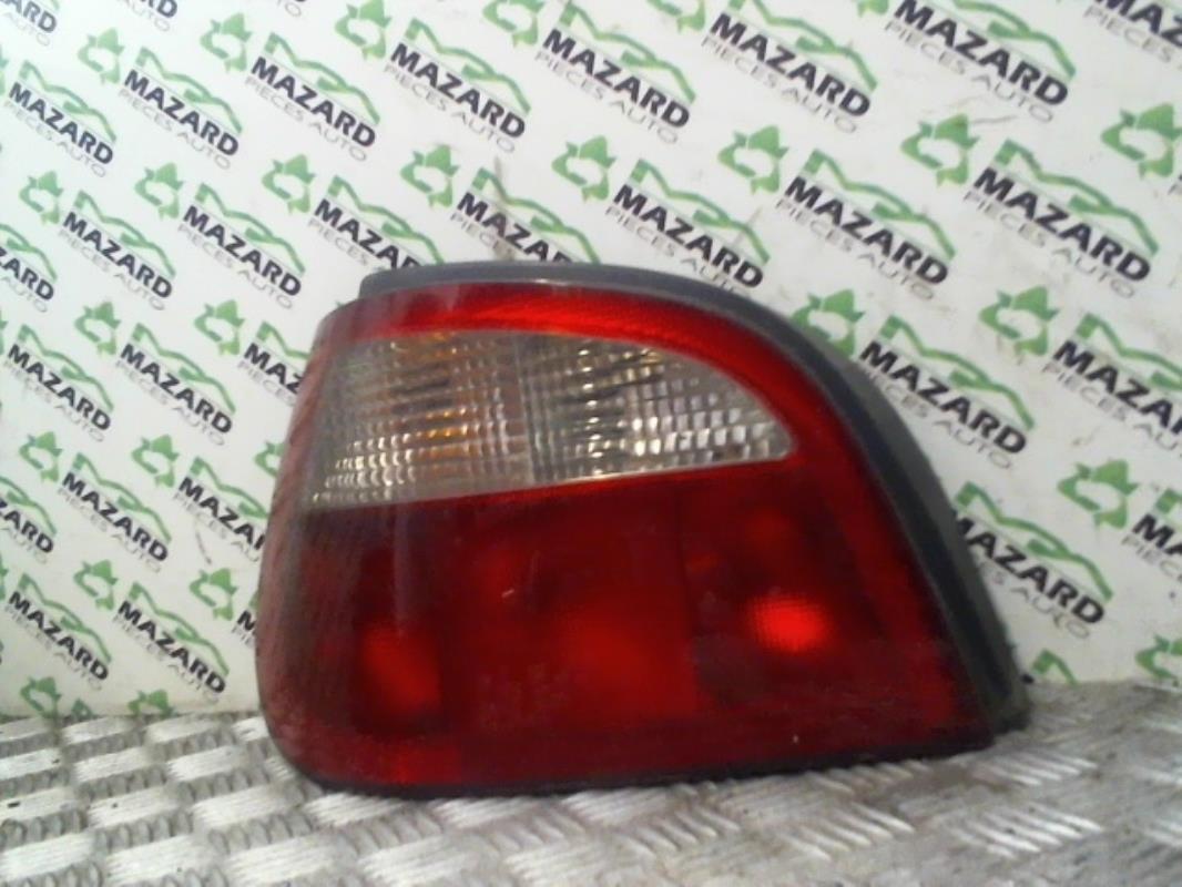 Fanale posteriore principale sinistro (luci)