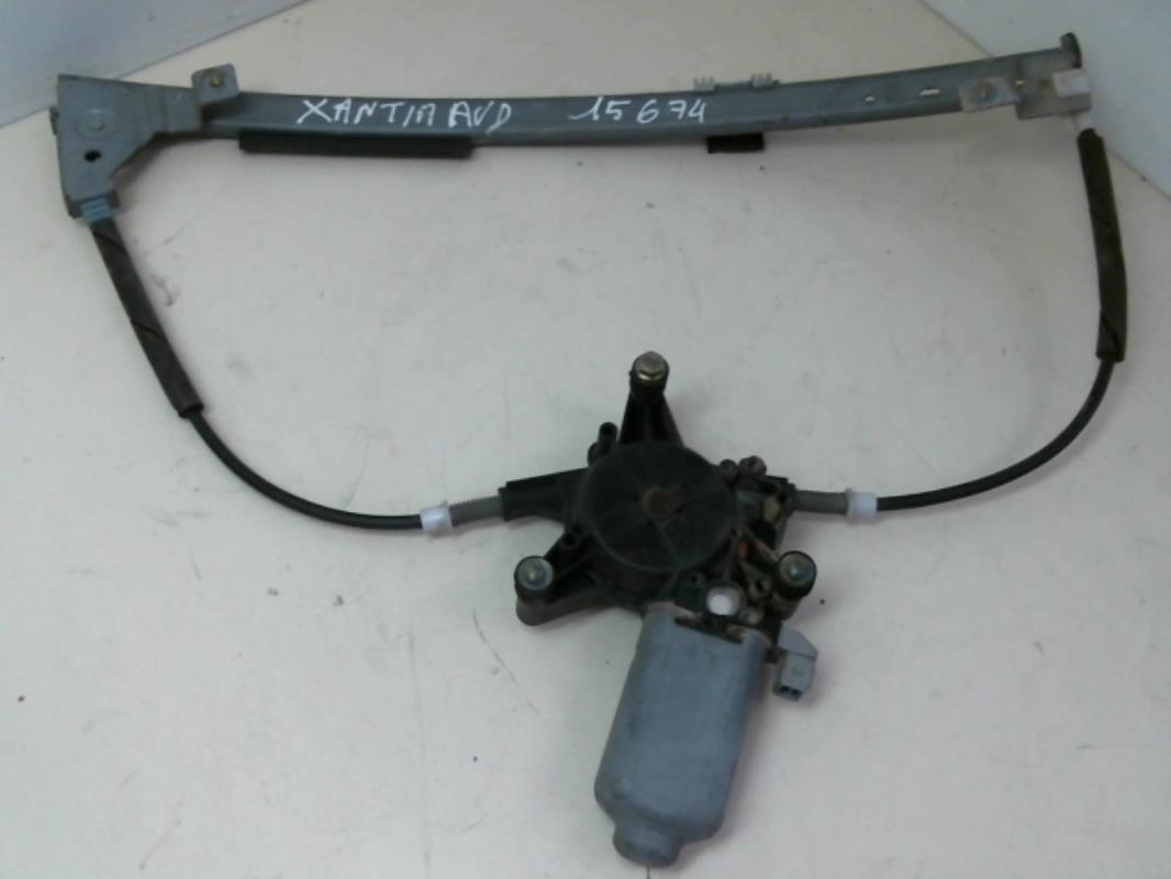 Elevalunas eléctrico delantero derecho