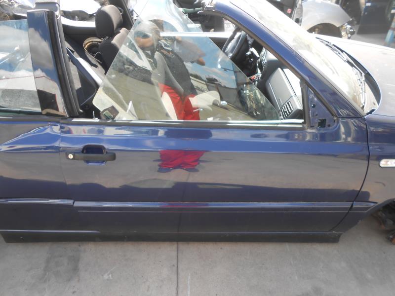 Porte avant droit