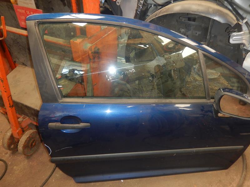 Porte avant droit