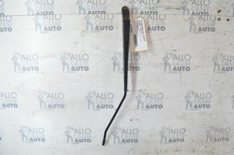 Braccio tergicristallo anteriore destro