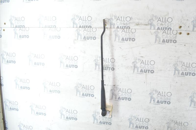 Braccio tergicristallo anteriore destro