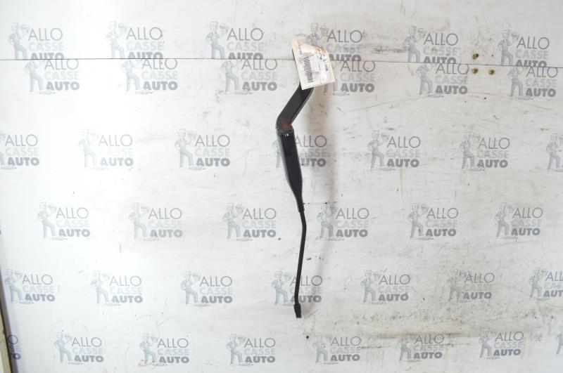 Braccio tergicristallo anteriore sinistro