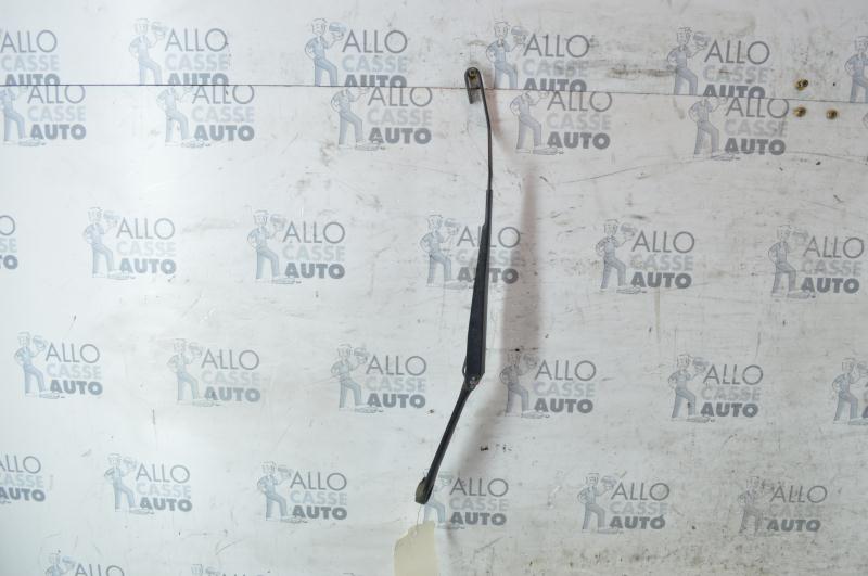 Braccio tergicristallo anteriore sinistro