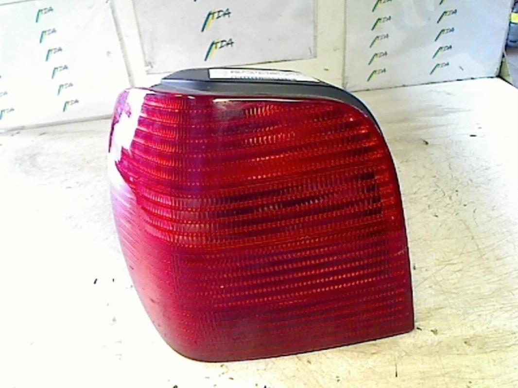 Fanale posteriore principale sinistro (luci)