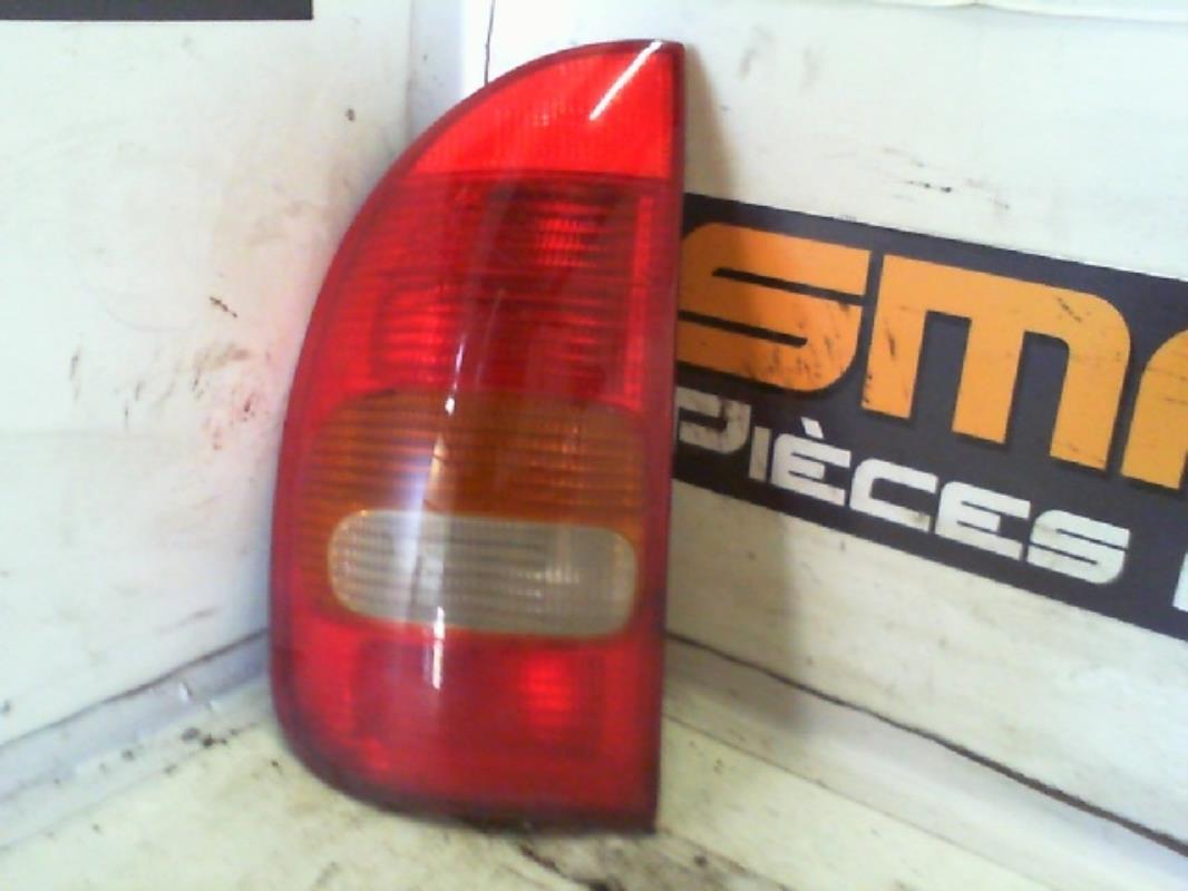 Fanale posteriore principale sinistro (luci)