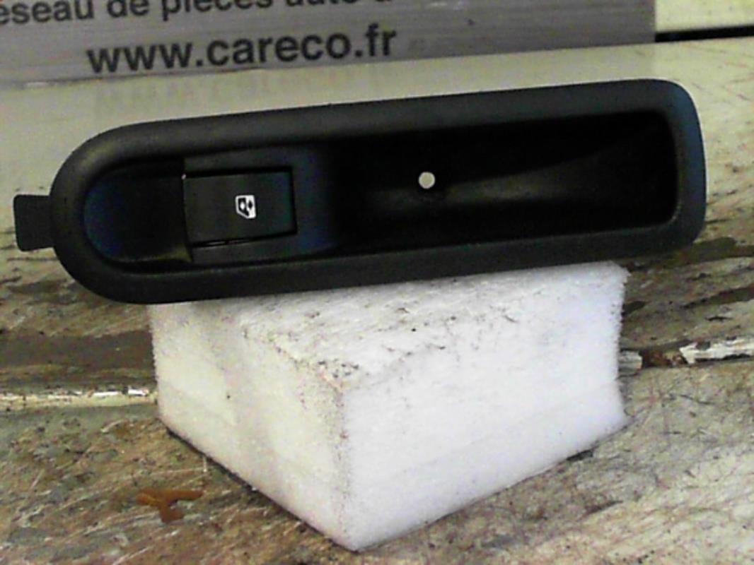 Interrupteur de leve vitre arriere droit