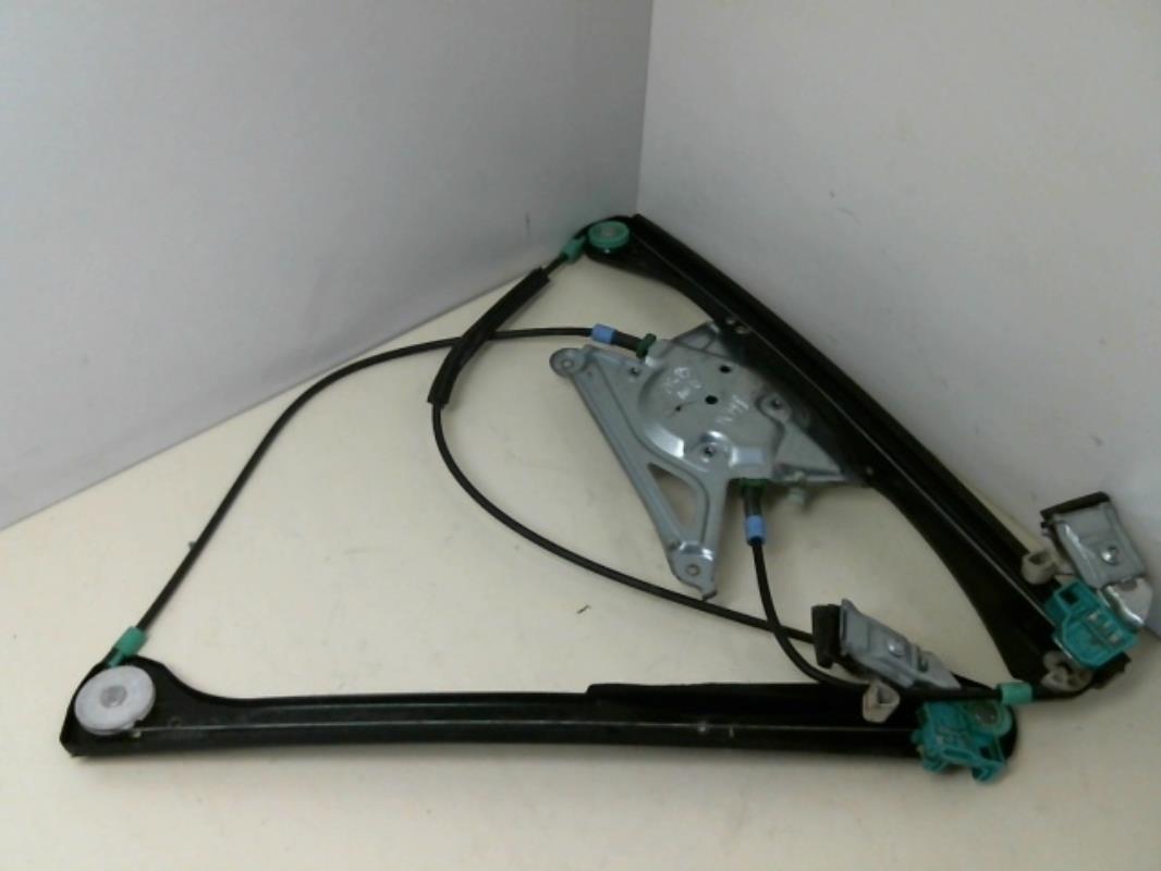 Leve vitre electrique avant droit
