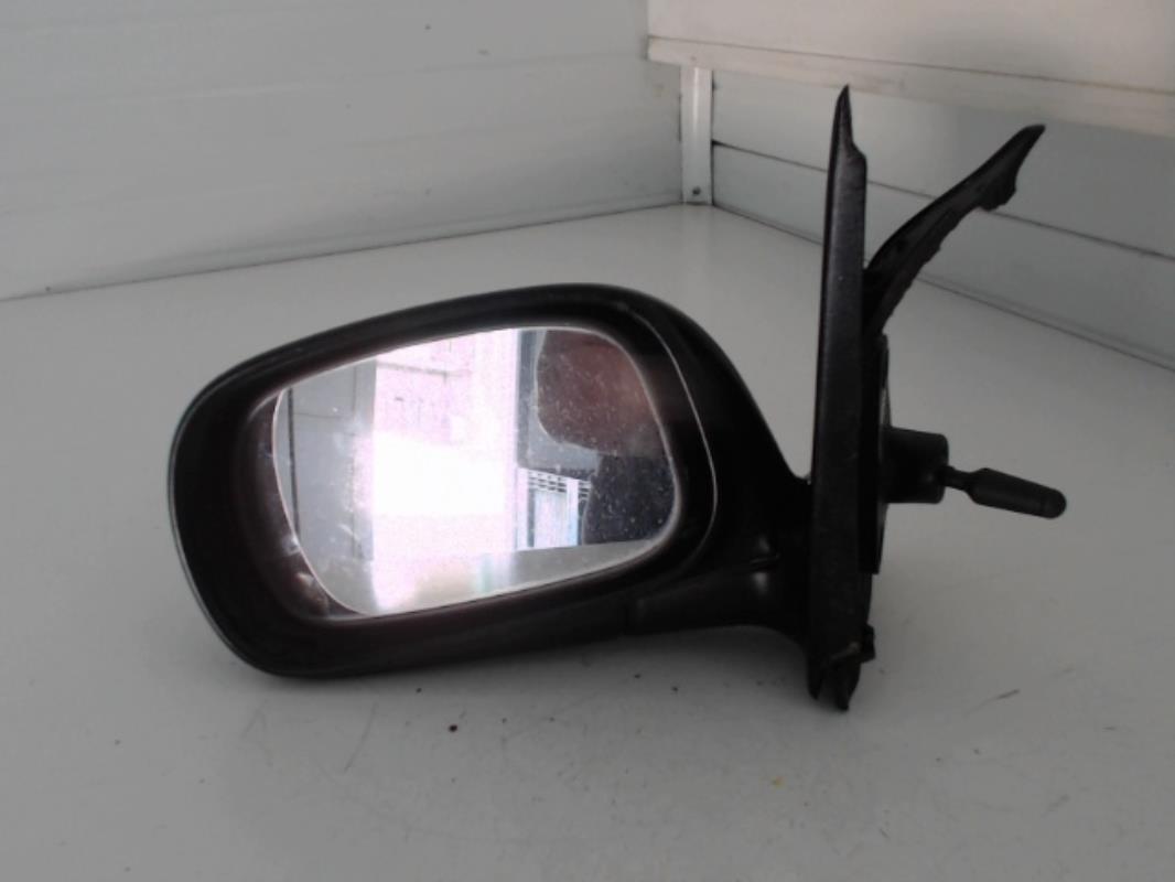Retrovisor izquierdo