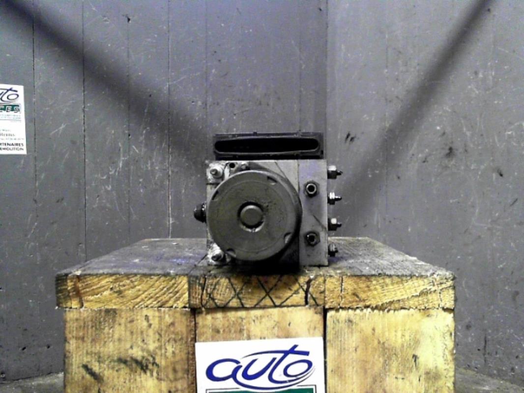 Bloc ABS (freins anti-blocage)
