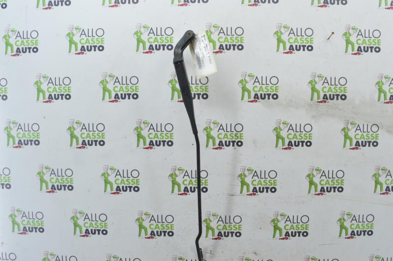 Braccio tergicristallo anteriore destro