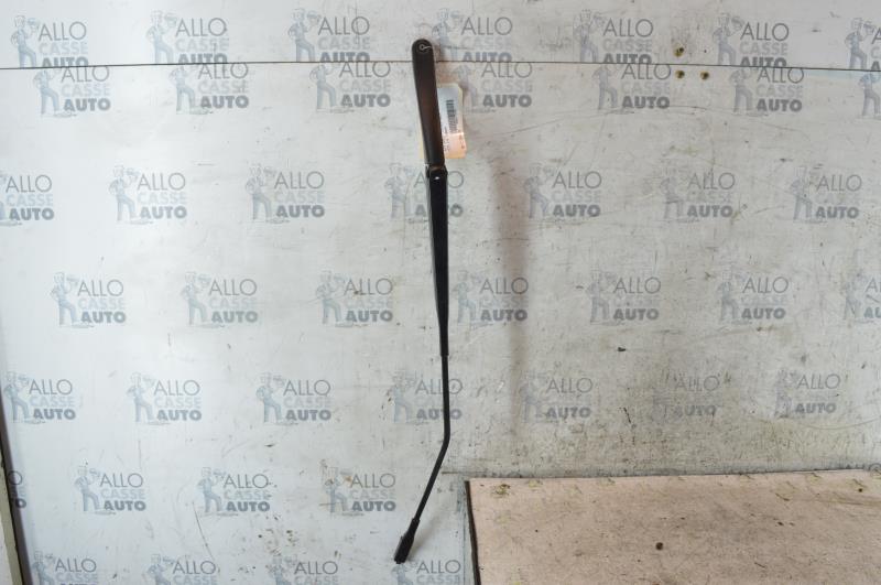 Braccio tergicristallo anteriore destro