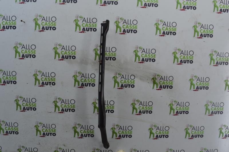 Braccio tergicristallo anteriore destro