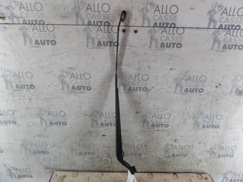 Braccio tergicristallo anteriore destro