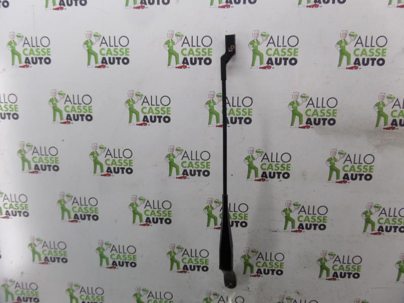 Braccio tergicristallo anteriore sinistro