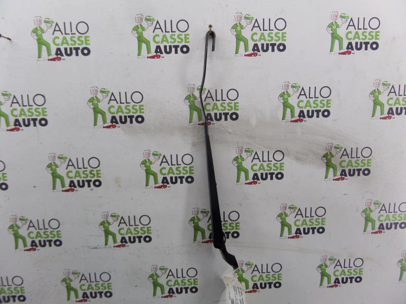 Braccio tergicristallo anteriore sinistro