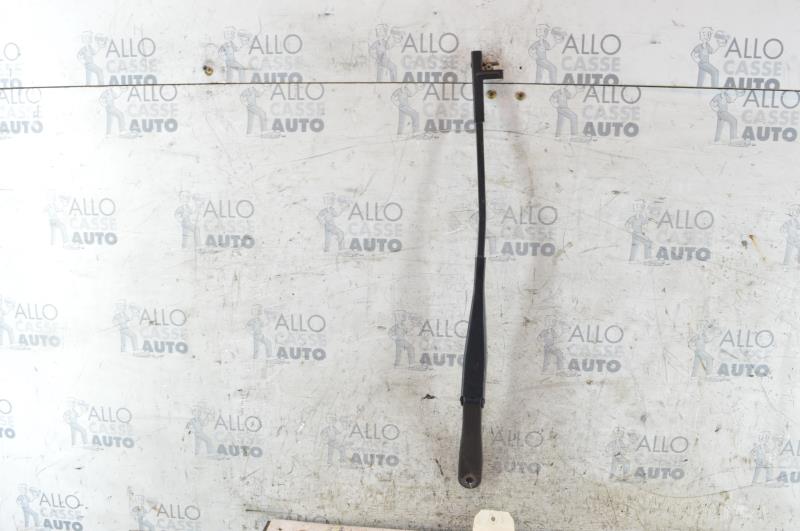 Braccio tergicristallo anteriore sinistro
