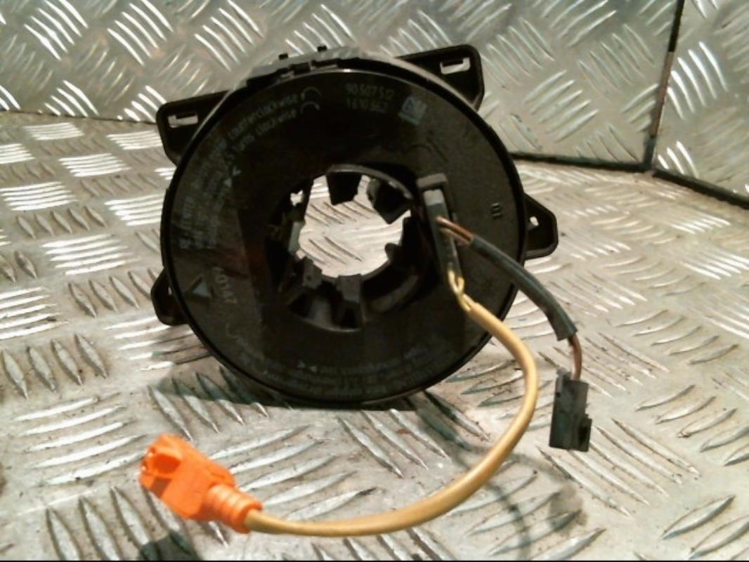 Contactor giratorio