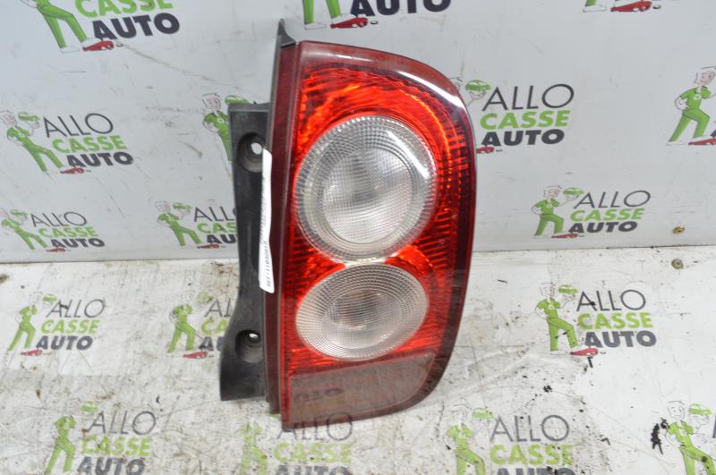 Fanale posteriore principale destro (luci)