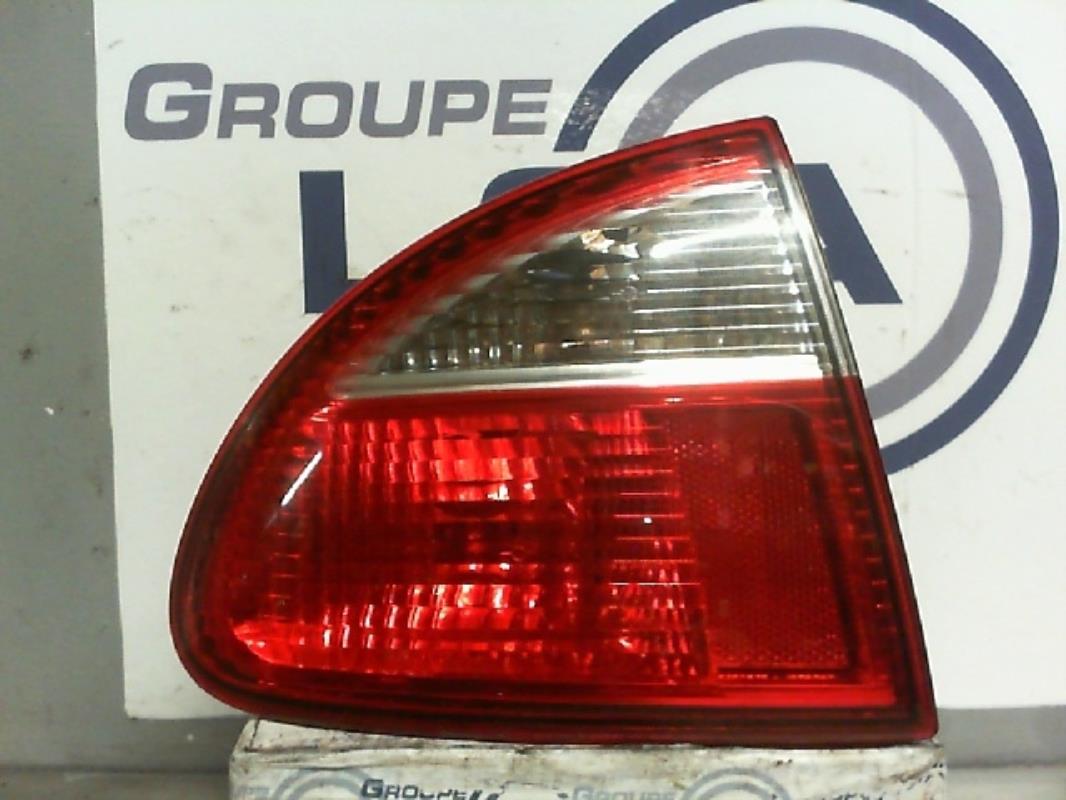 Feu arriere principal gauche (feux)