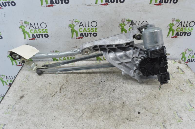Moteur essuie glace avant
