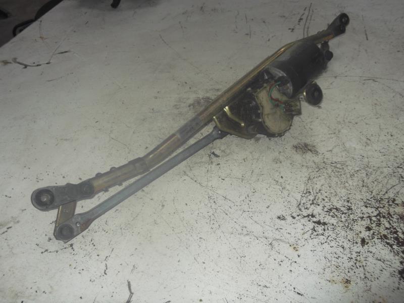 Moteur essuie glace avant