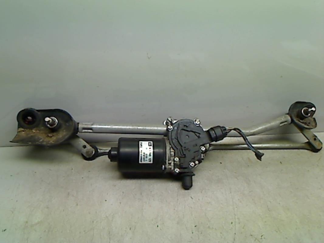 Moteur essuie glace avant