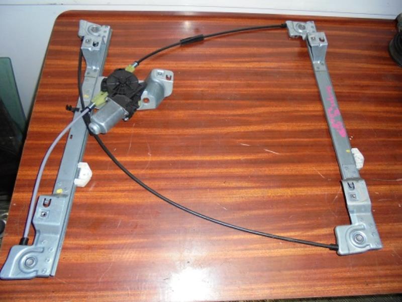 Moteur leve vitre avant droit