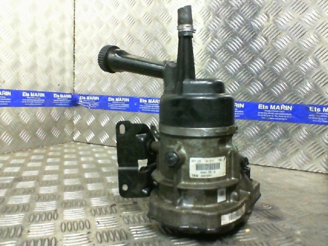 Pompa sterzo