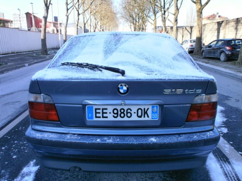 Porte avant gauche